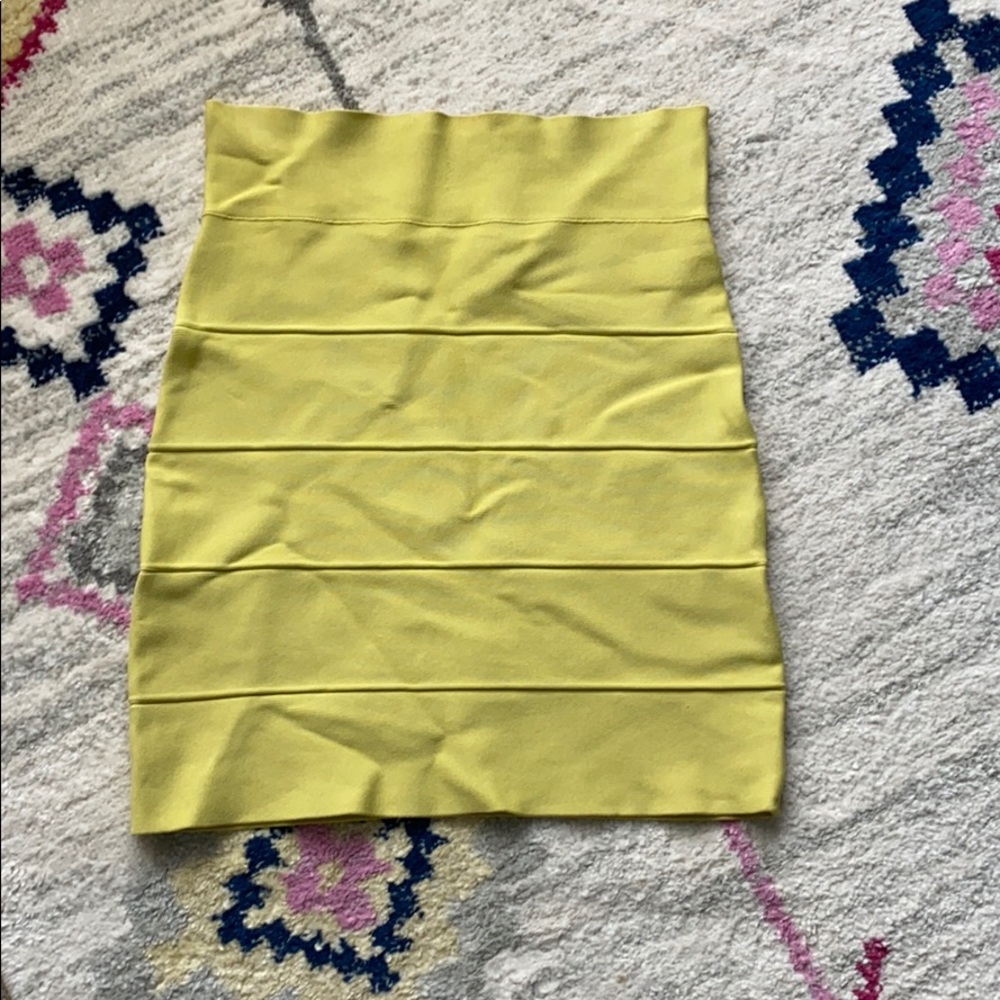 BCBGMaxAzria yellow bandage bodycon skirt